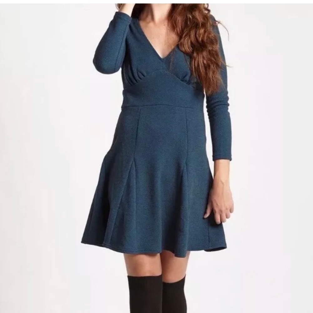 Free People Long Sleeve Keyhole Dress- size small